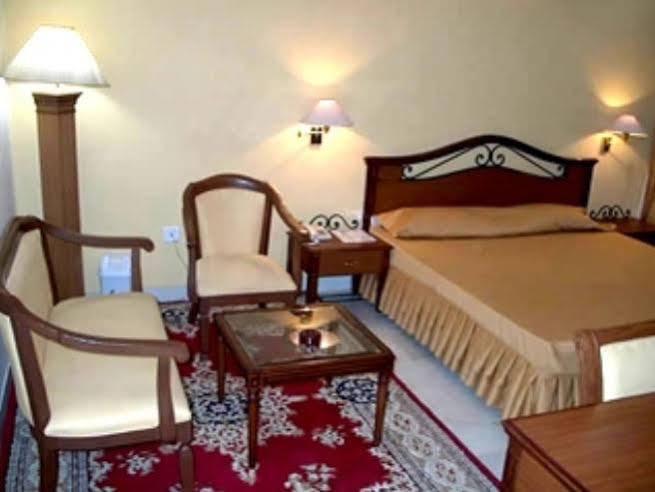 Treebo Trend Corporate Inn Chandīgarh 외부 사진