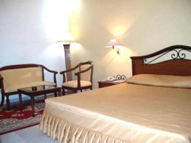Treebo Trend Corporate Inn Chandīgarh 외부 사진